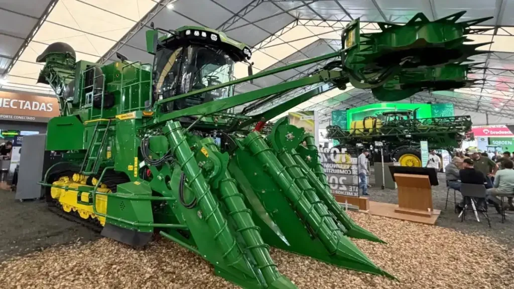 John Deere звітує про чистий прибуток $1,379 млрд у Q3 2026