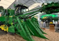 John Deere звітує про чистий прибуток $1,379 млрд у Q3 2026